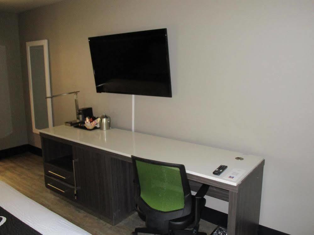 Day Inn Point Richmond **Dbl Reg** Bagian luar foto
